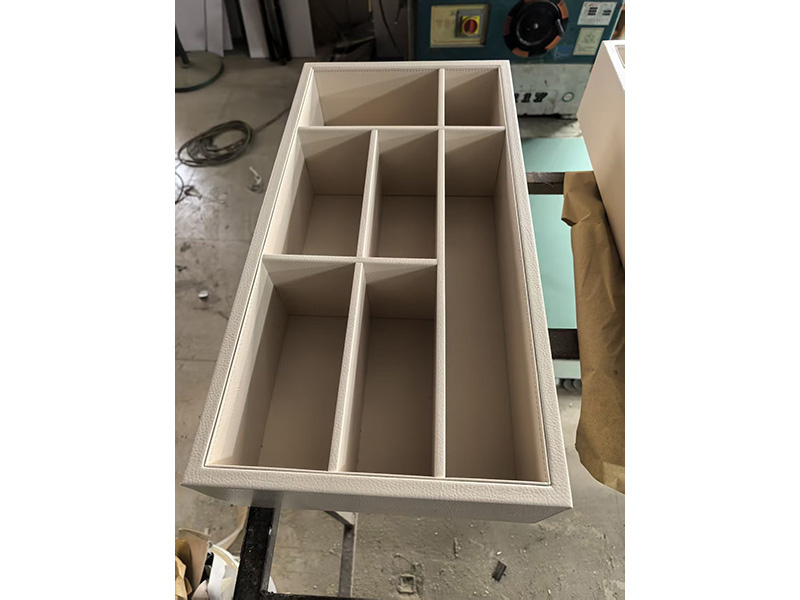 青岛皮革门板工厂