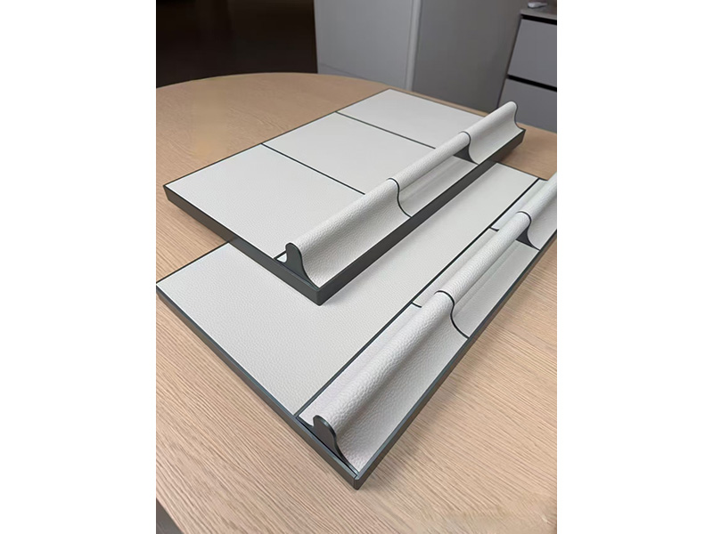 青岛皮革门板工厂